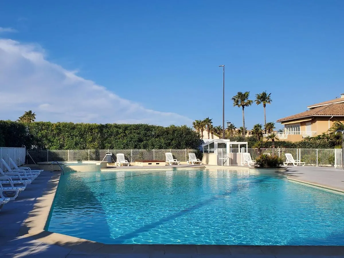 Cap Hermes Studio 31M2 Vue Port Climatise Piscine, Frejus France